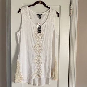 White lace and bead accent tank top NWT